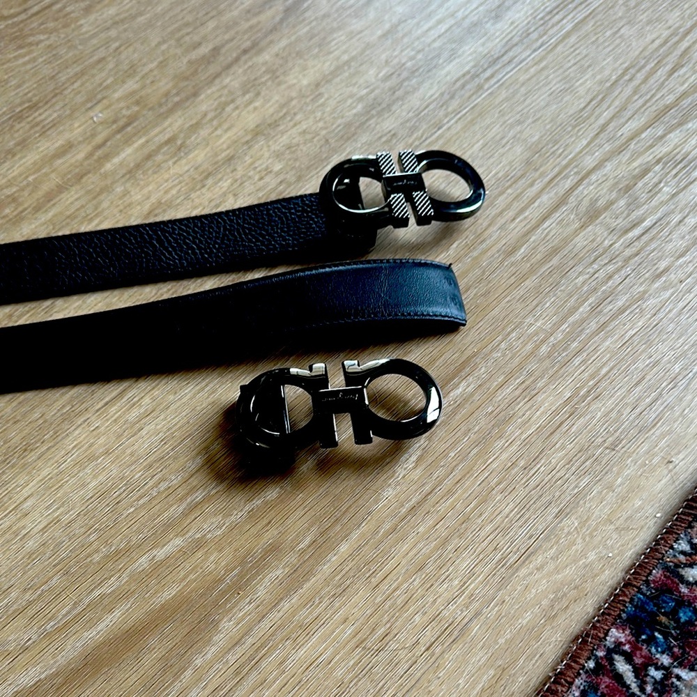 Black/brown Leather Belt with Silver Buckle
2 belts for the price of 1.